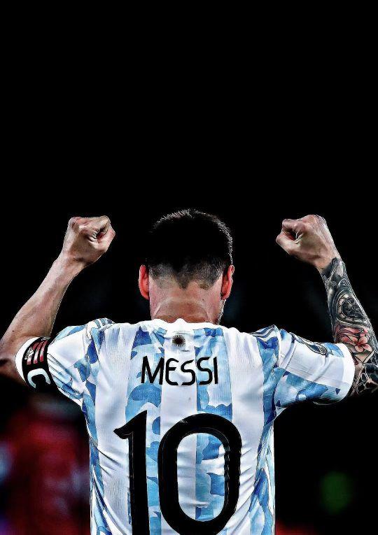 英媒：热刺队长罗梅罗累计5张黄牌停赛，防线或将面临挑战（英媒：罗梅罗因累积五黄停赛，热刺防线恐遭考验）