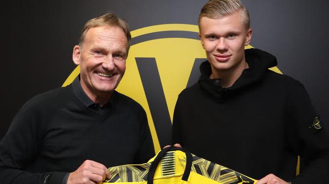 弗罗因德：为卡尔入选德国U21队高兴，希望他能获得出场机会（弗罗因德为卡尔跻身德国U21欣喜，盼其获得出场机会）