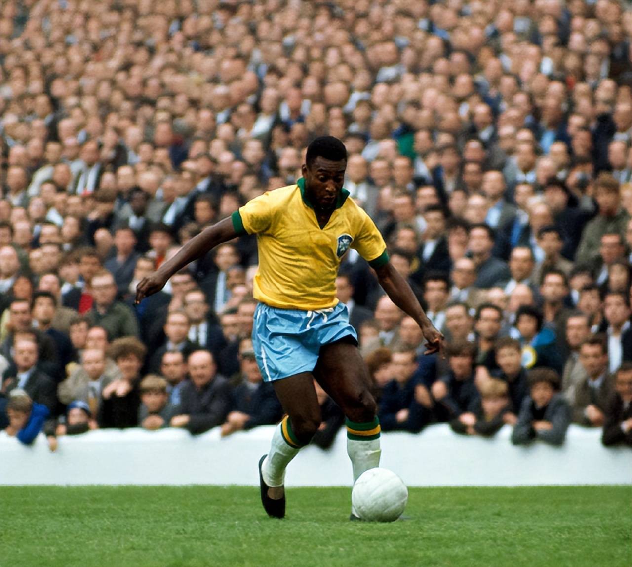 伯尔尼主帅谈骚乱：维拉球员在看台下庆祝，球迷认为被挑衅了（伯尔尼主帅解读骚乱：维拉球员看台下庆祝被球迷视为挑衅）