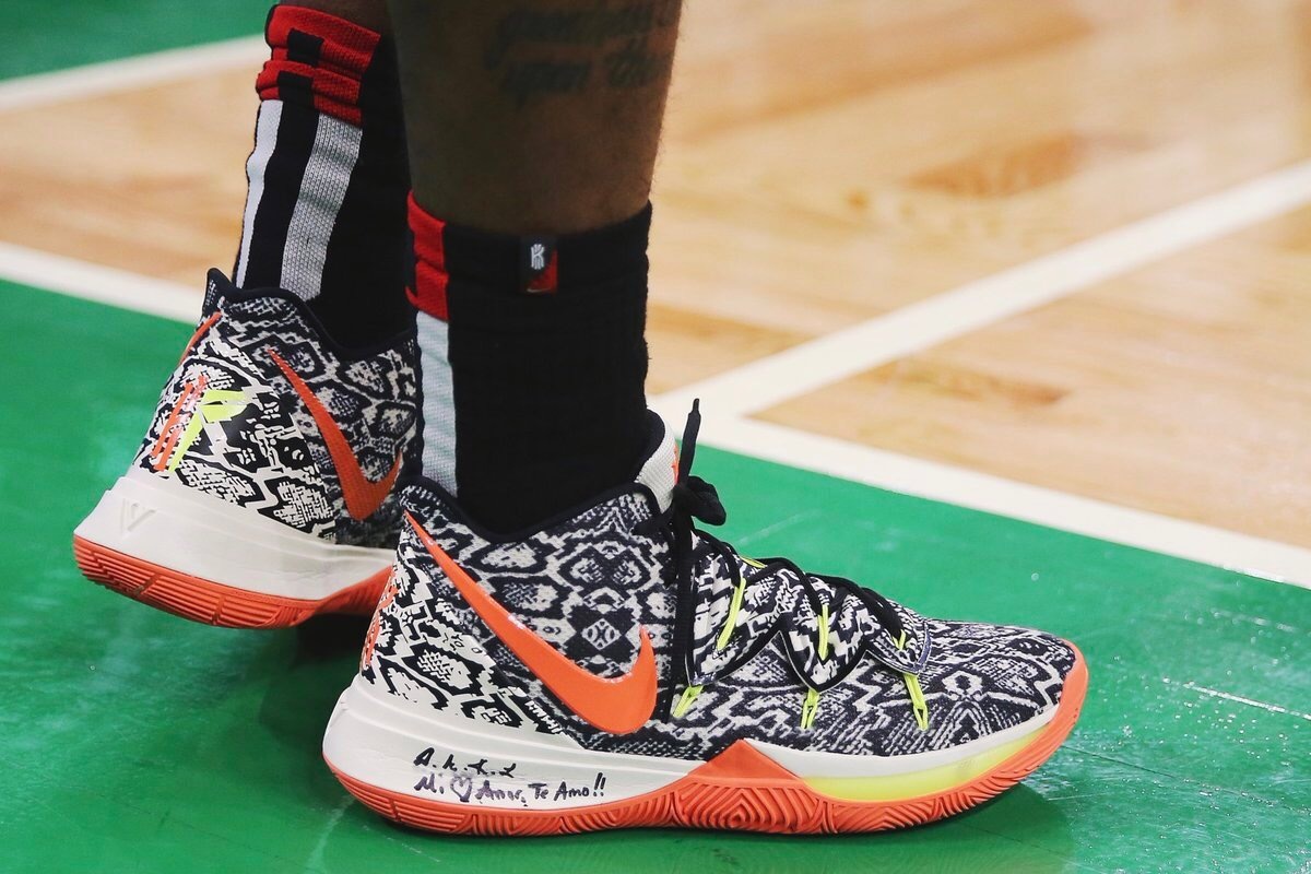 欧冠连场进球+斯帅赏识，米体：尤文正积极寻求与麦肯尼续约（米体：尤文加速推动与麦肯尼续约，欧冠连场破门获斯帅力挺）