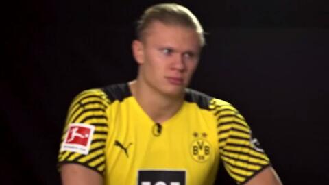 记者：兰克尔踢成都前夜溜去深圳见女友，次日回来裤裆有血