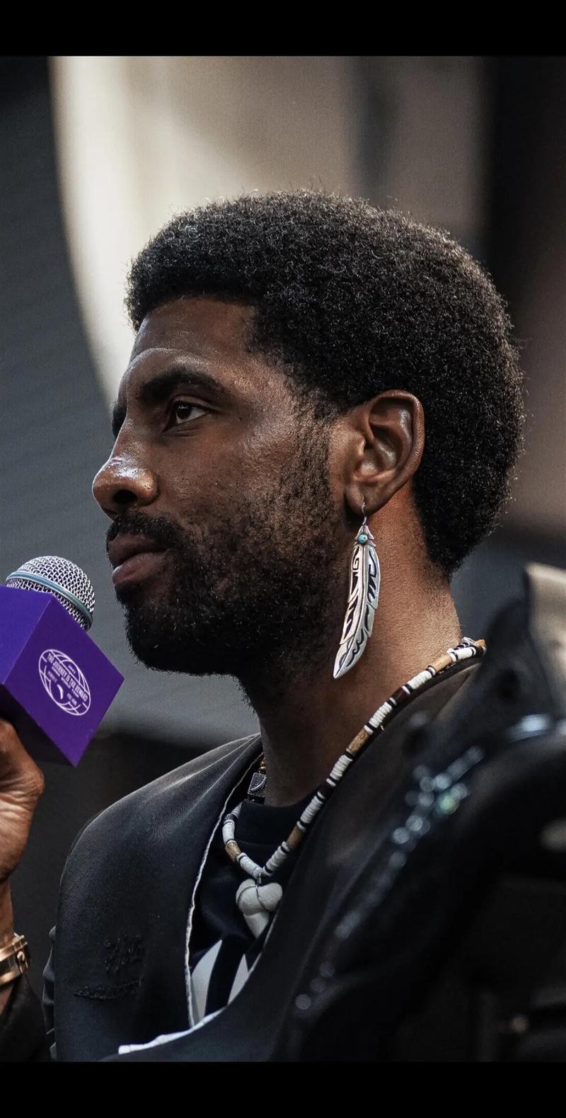 太犀利！看当年和中国男篮对阵时的闪电侠韦德（锋芒毕露！重温韦德当年对阵中国男篮的闪电表现）