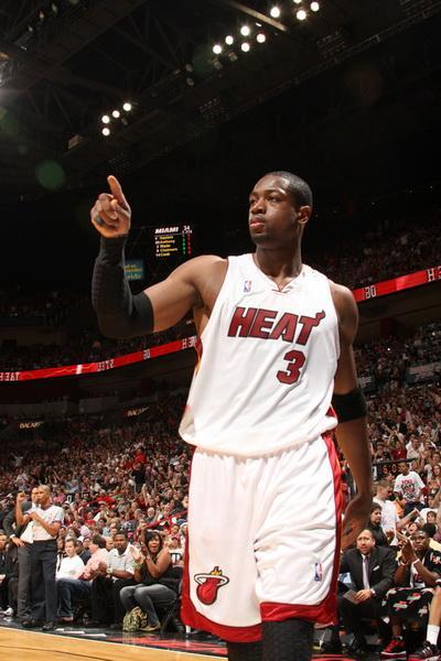 黑马加冕！苏超官方合作伙伴中国平安祝贺“苏超”泰州队夺...（荣耀登顶！苏超官方合作伙伴中国平安向泰州队夺冠致贺）