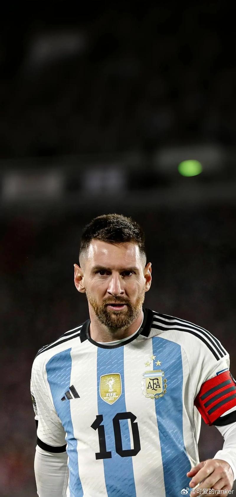 掘金末节爆发约基奇独揽三双（掘金末节发力，约基奇豪揽三双）